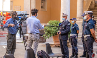 Sicurezza, la Polizia Locale di Genova primo Comando in Italia a valutare l’utilizzo del Bolawrap