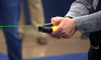 Bolawrap: from Genoa to Parma the local police test the electronic lasso as an alternative to the TASER