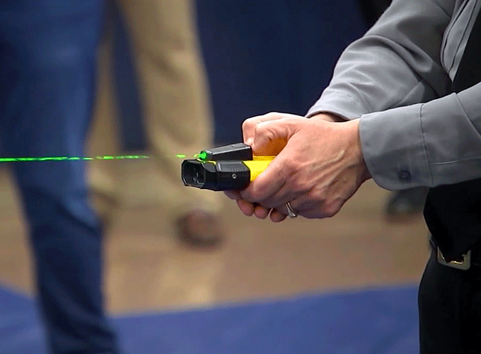Bolawrap: from Genoa to Parma the local police test the electronic lasso as an alternative to the TASER
